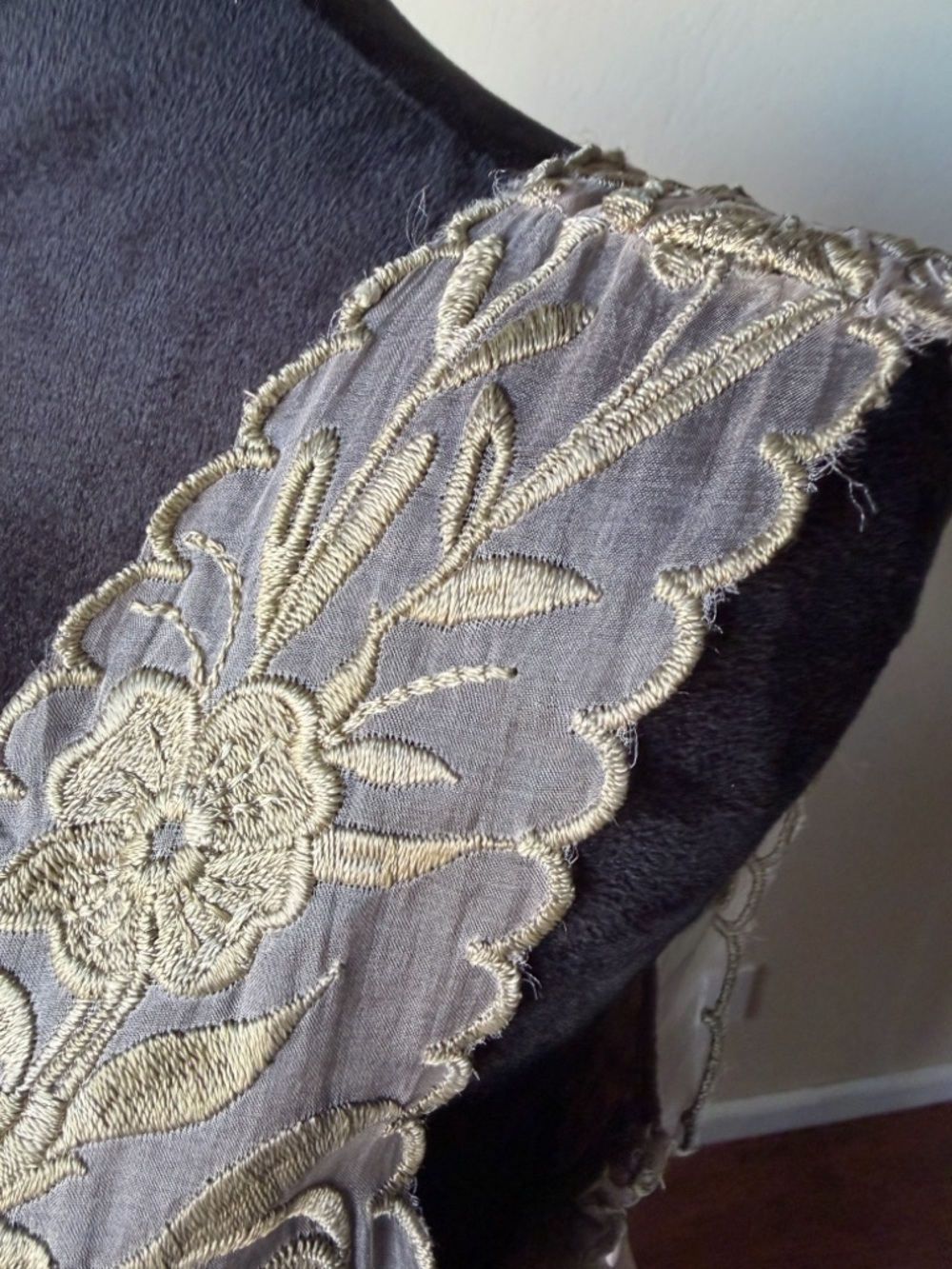 Bhldn Lenox gown embroidered floral appliqué Anthropology size us 6 Preowned - Picture 14 of 15